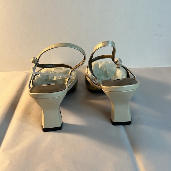 Monzo & Franco Ollie Tooled Leather Slingbacks - Picture 5 of 8